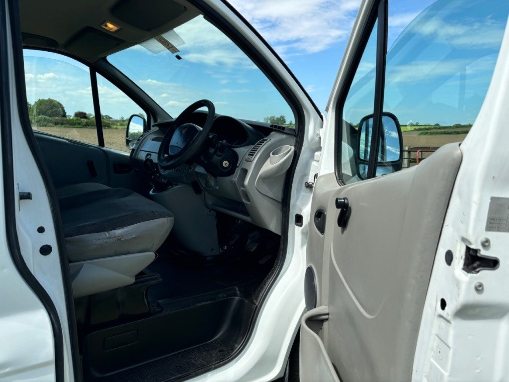 Vauxhall Vivaro Listing Image