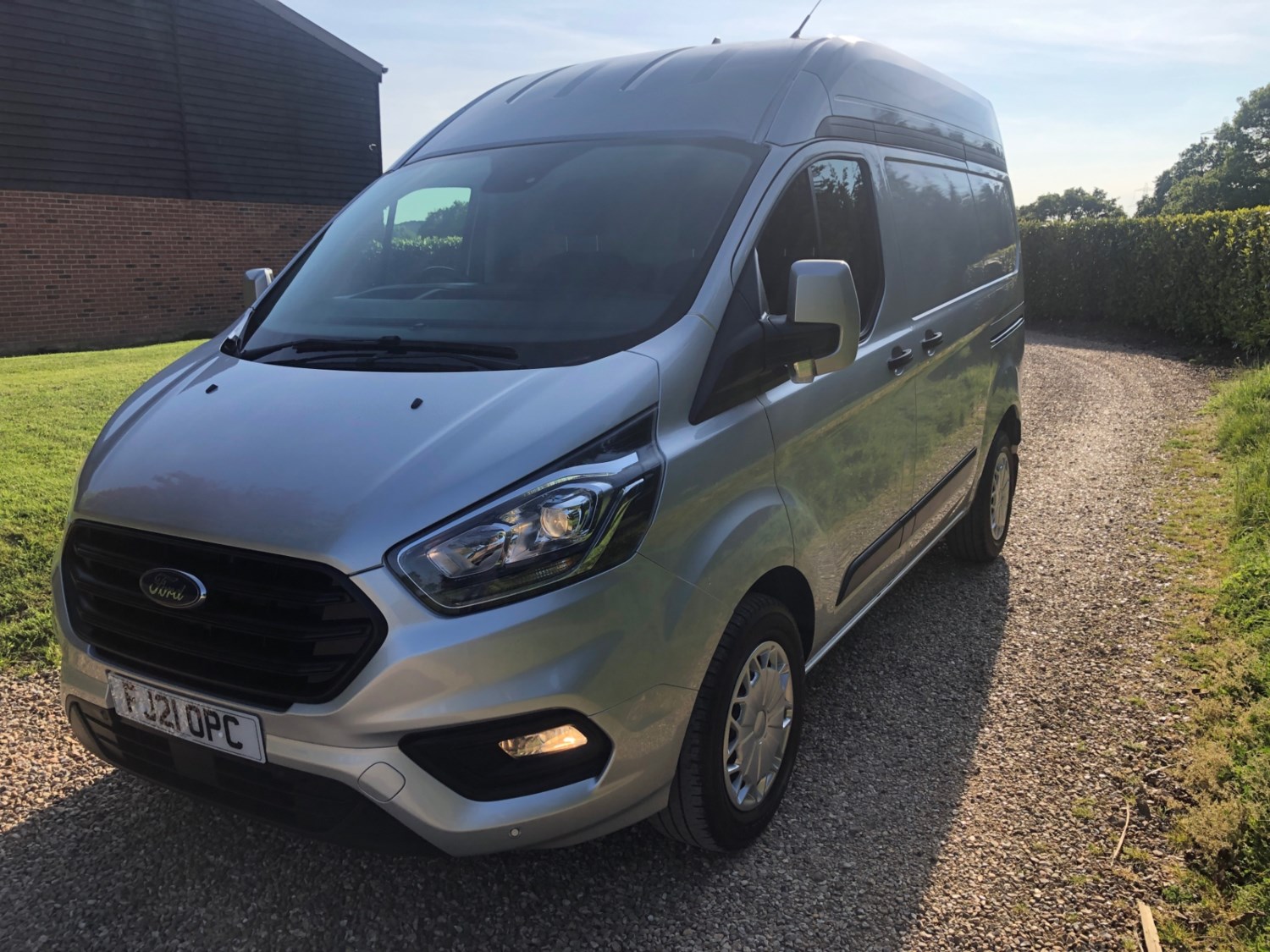 Ford Transit Custom Listing Image