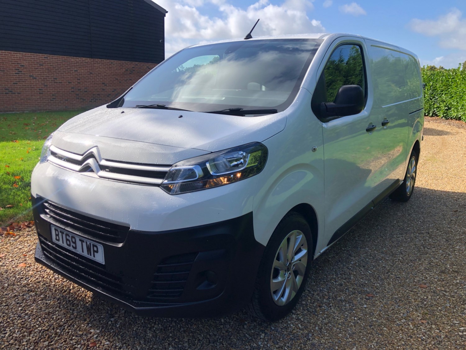 Citroen Dispatch Listing Image