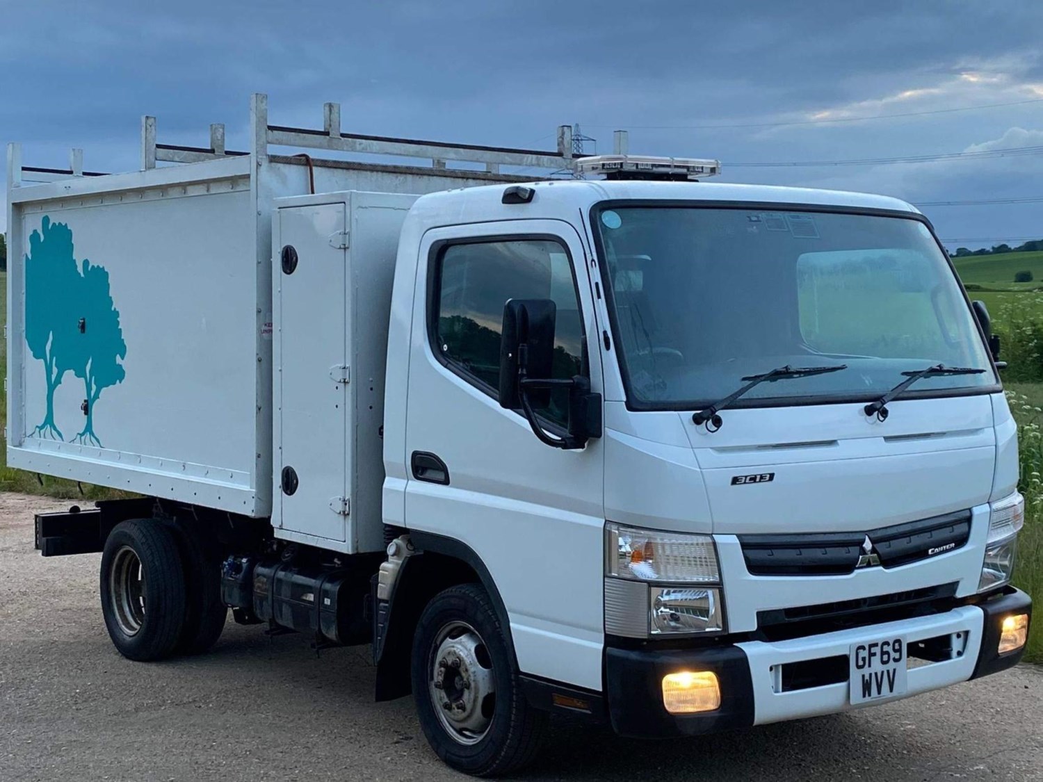 Mitsubishi Canter Listing Image