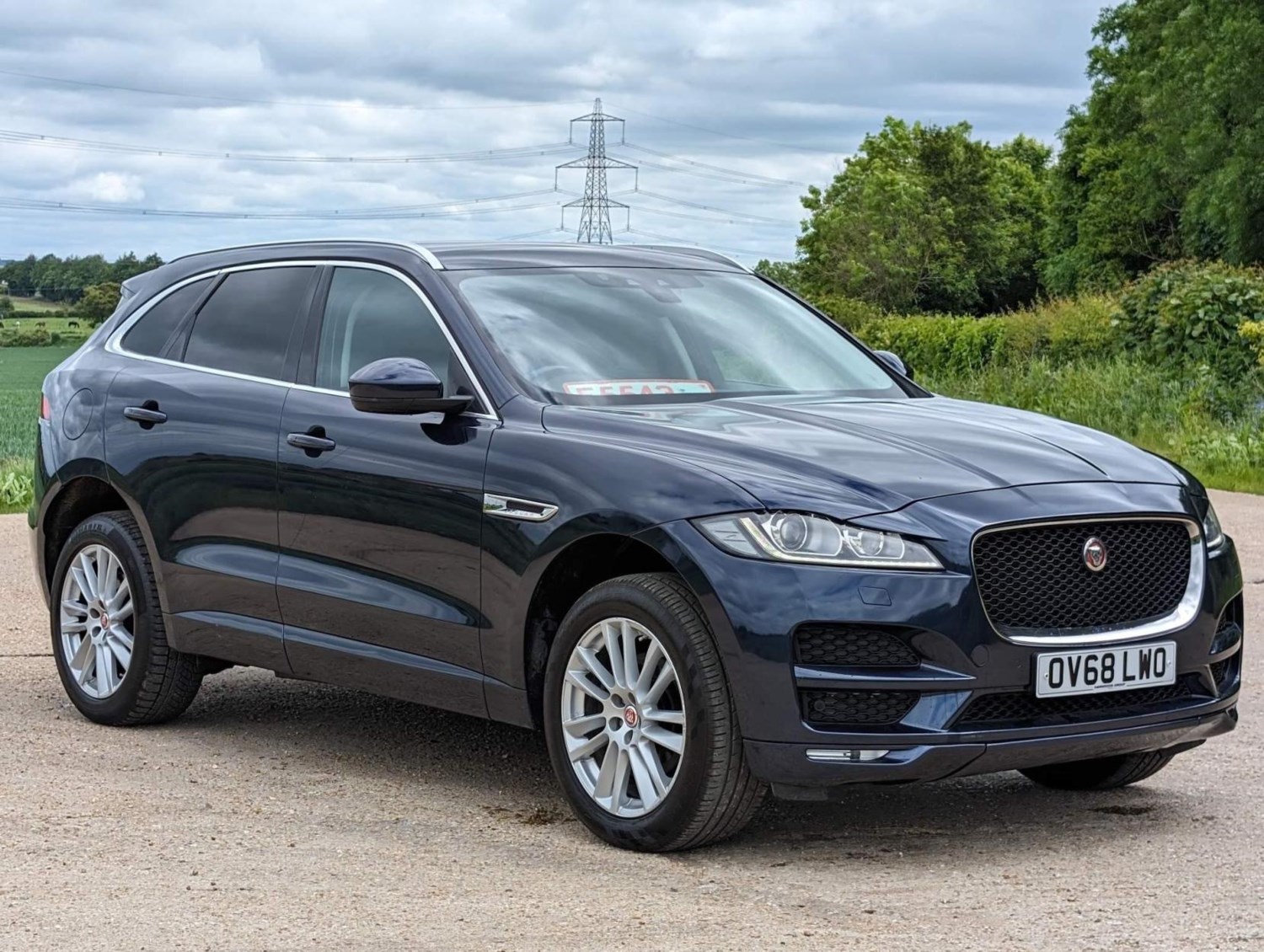 Jaguar F-PACE Listing Image