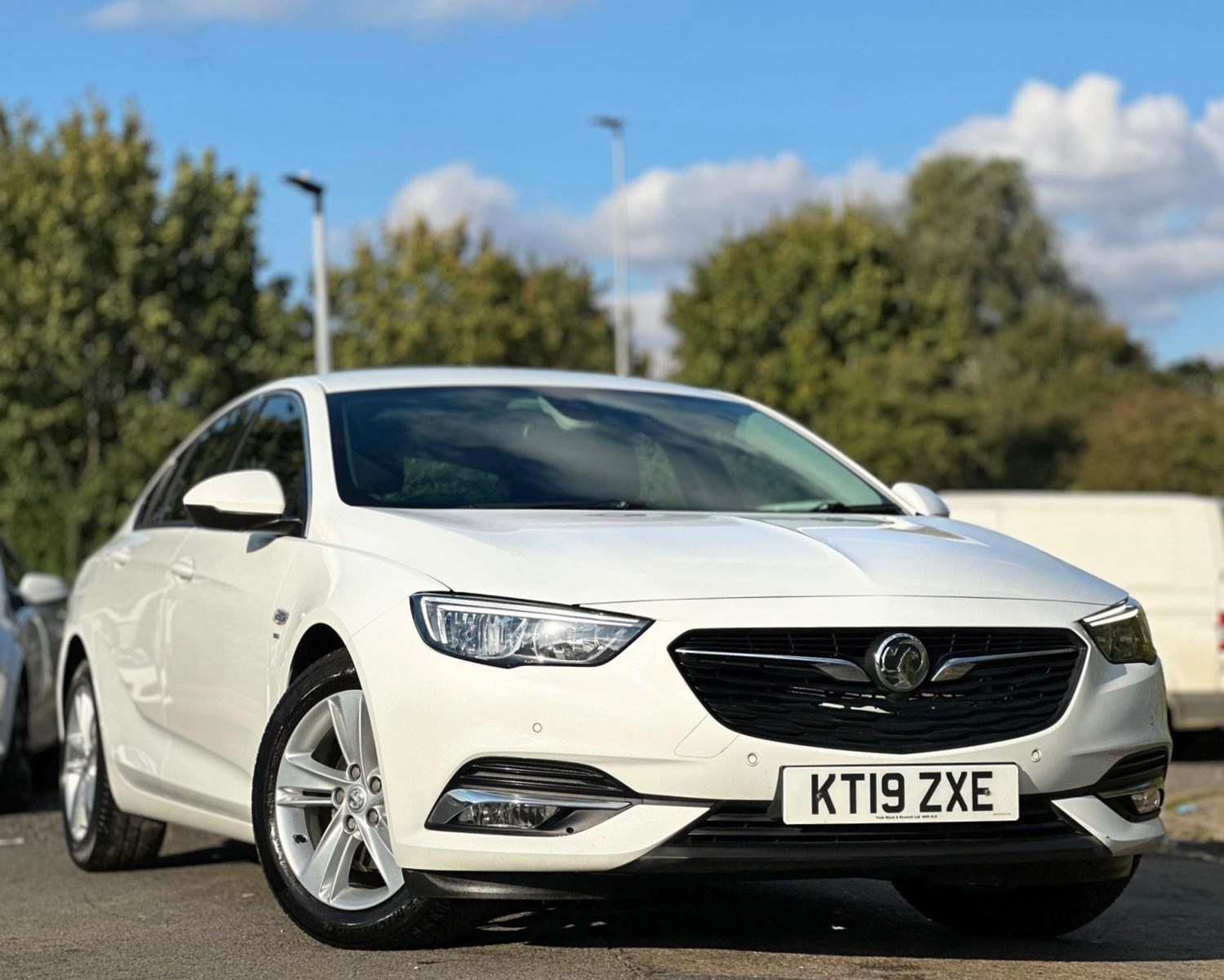 Vauxhall Insignia Listing Image