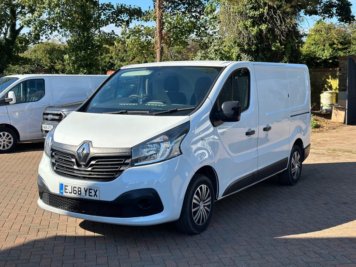 Renault Trafic Listing Image