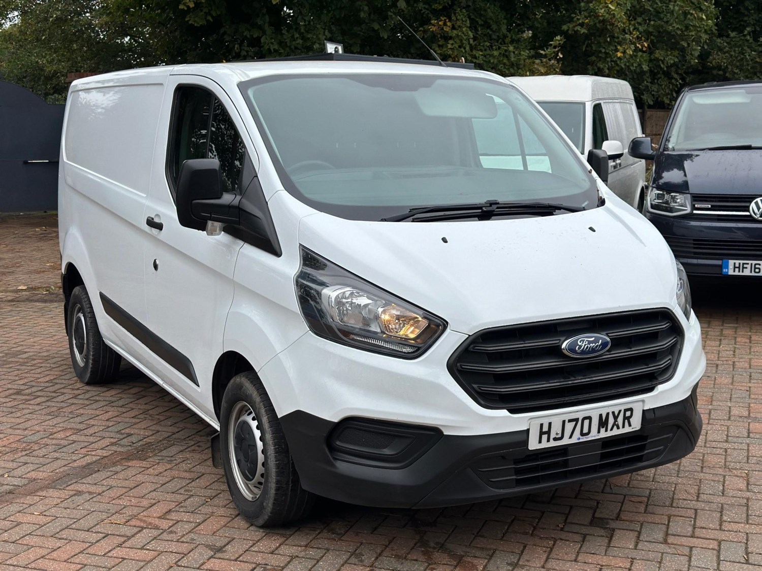 Ford Transit Custom Listing Image