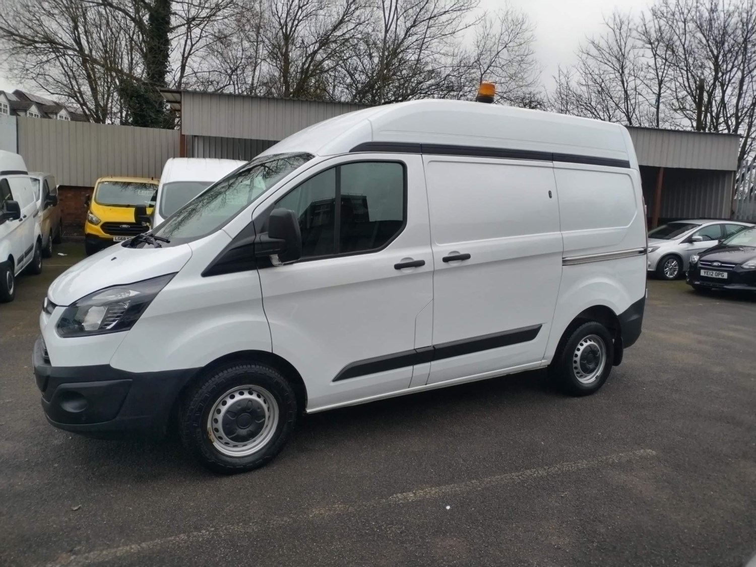 Ford Transit Custom Listing Image