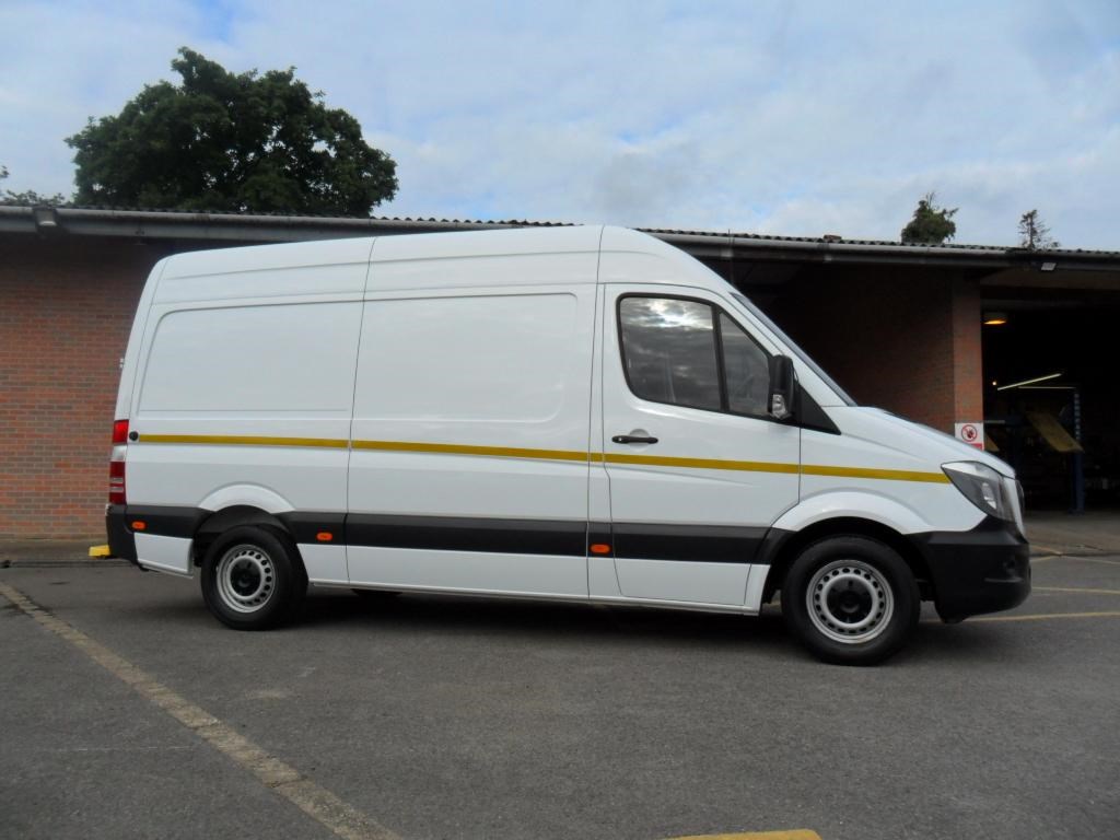 Mercedes-Benz Sprinter Listing Image