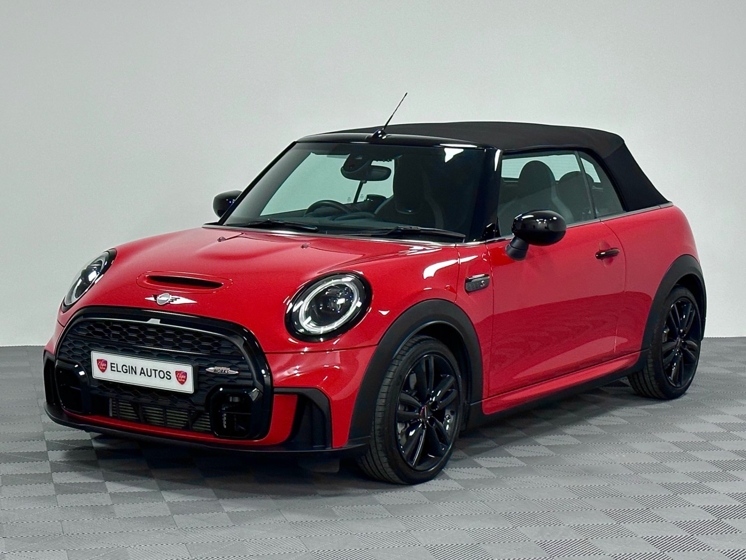 MINI Convertible Listing Image