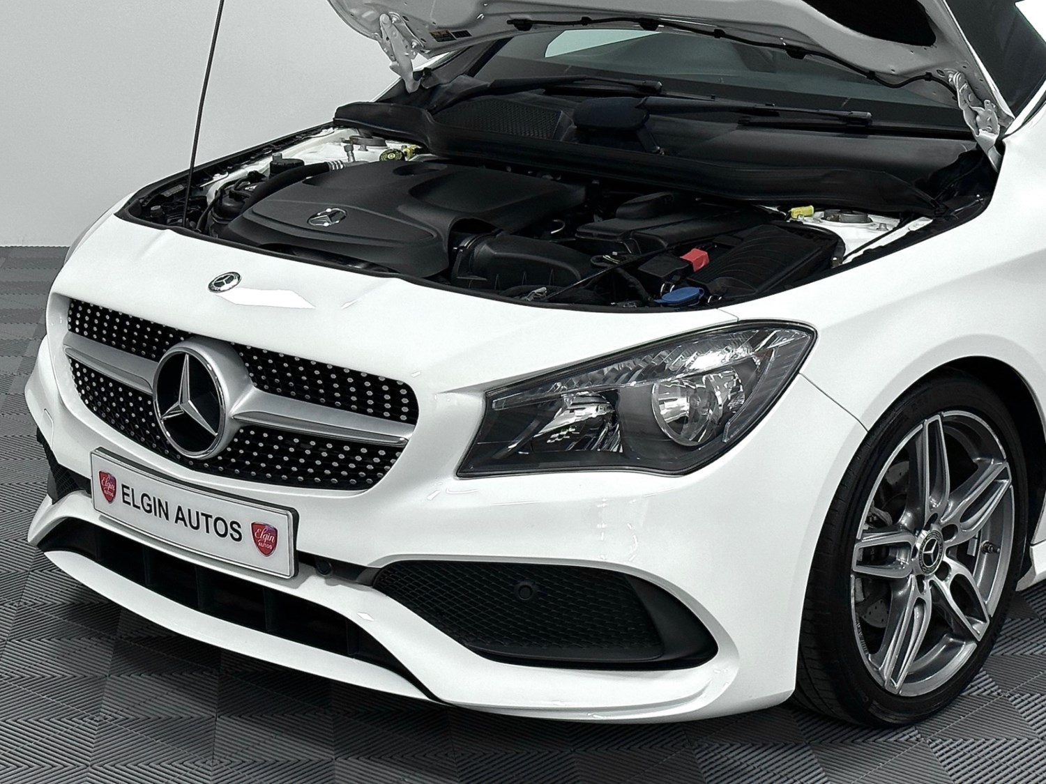 Mercedes-Benz CLA Listing Image