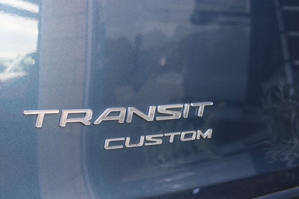 Ford Transit Custom Listing Image