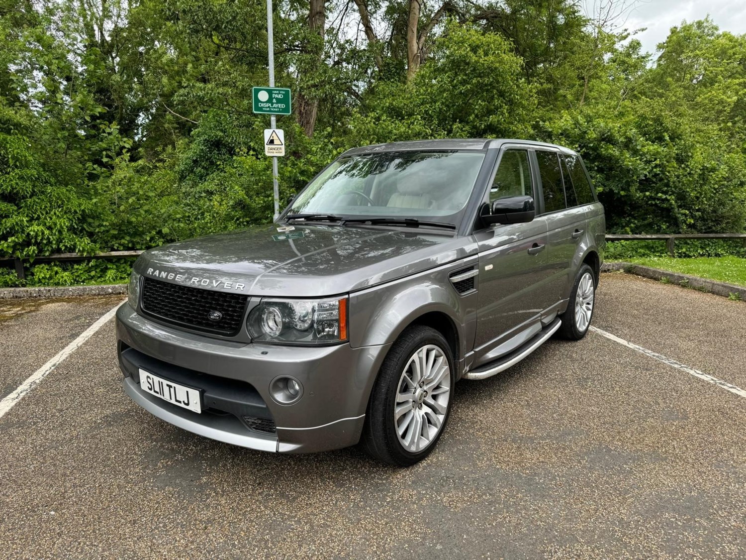 Land Rover Range Rover Sport Listing Image