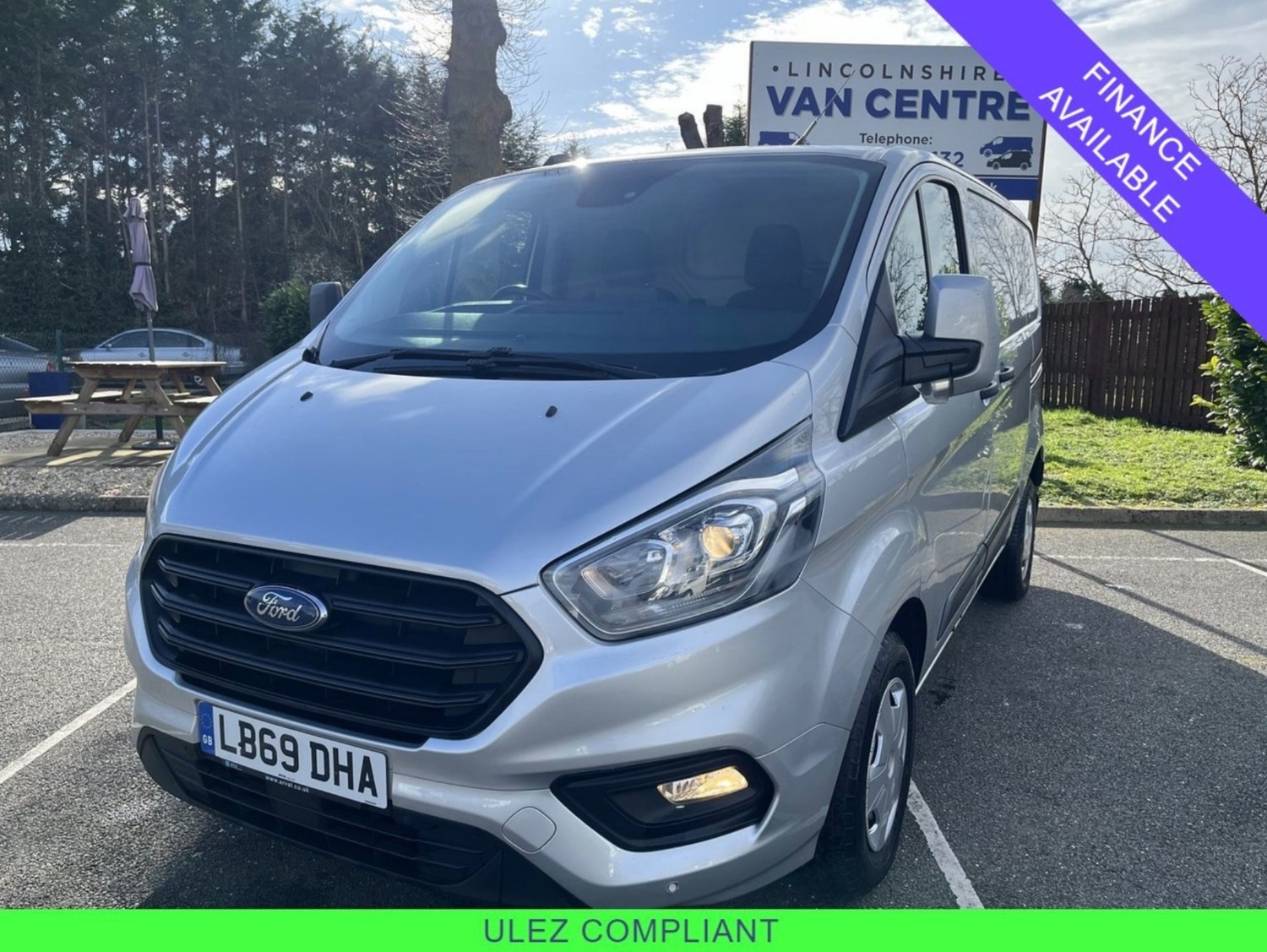 Ford Transit Custom Listing Image