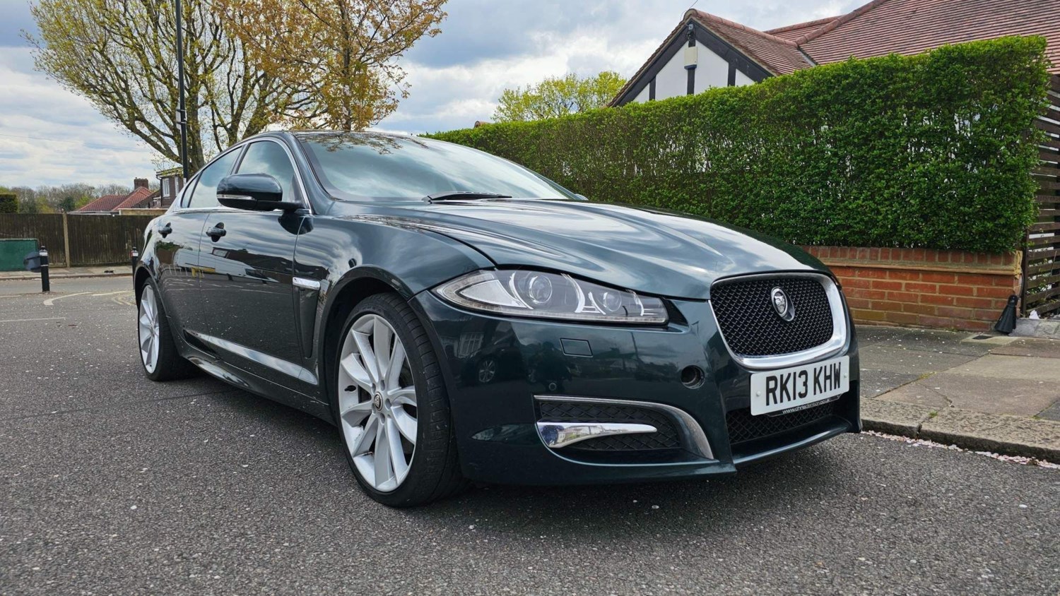 Jaguar XF Listing Image