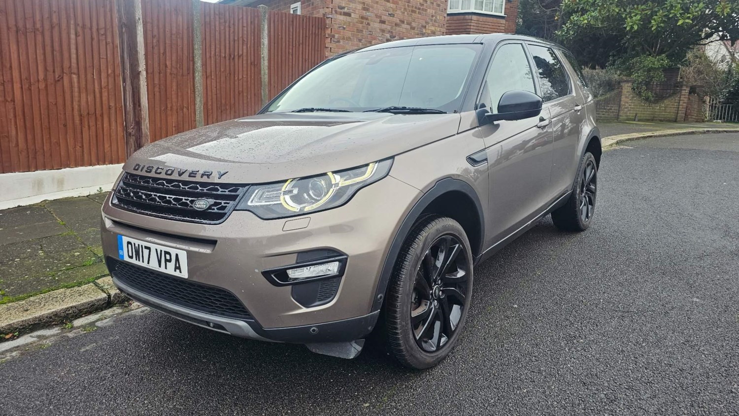 Land Rover Discovery Sport Listing Image