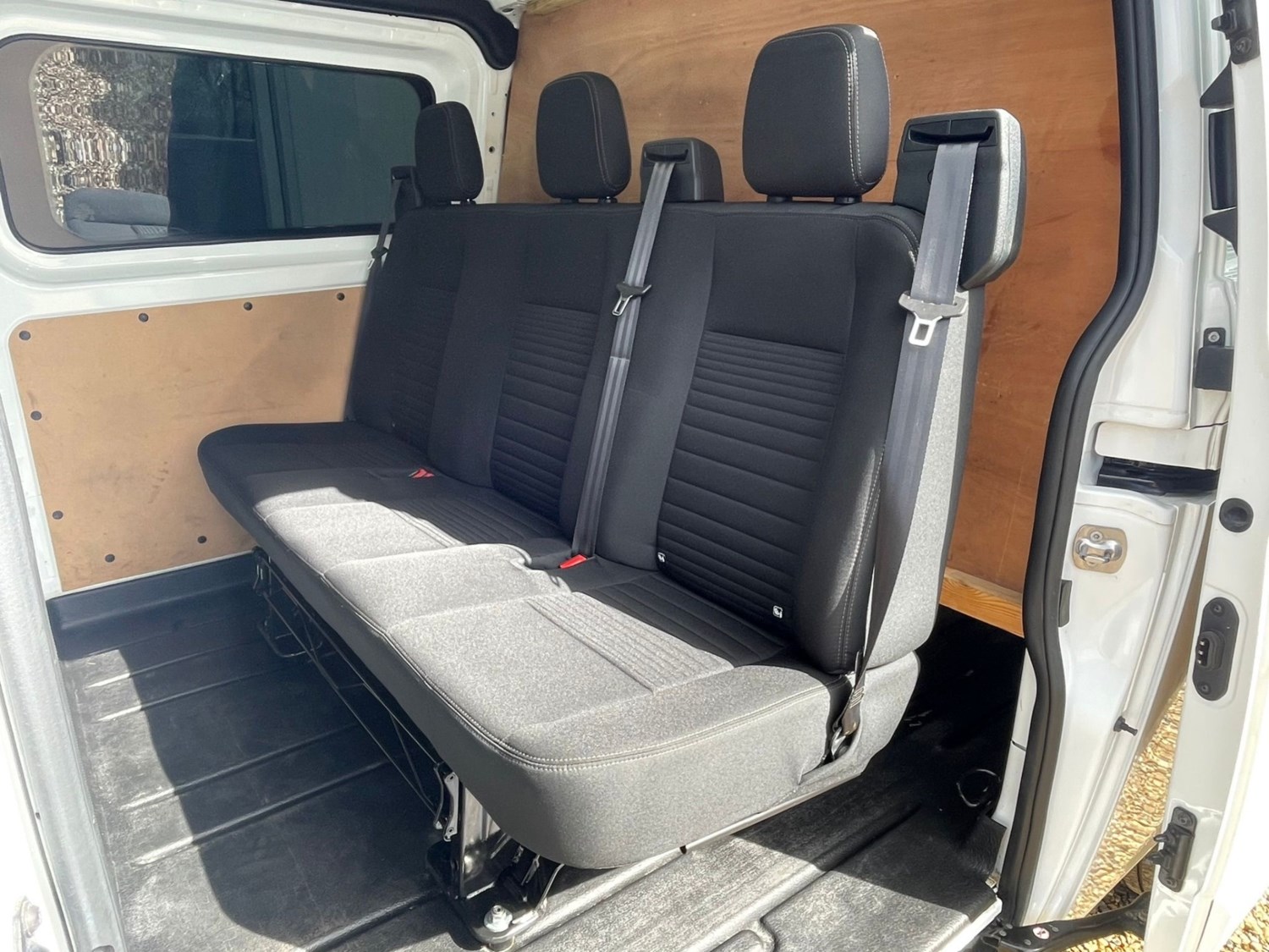 Ford Transit Custom Listing Image