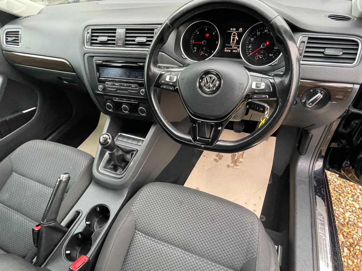 Volkswagen Jetta Listing Image