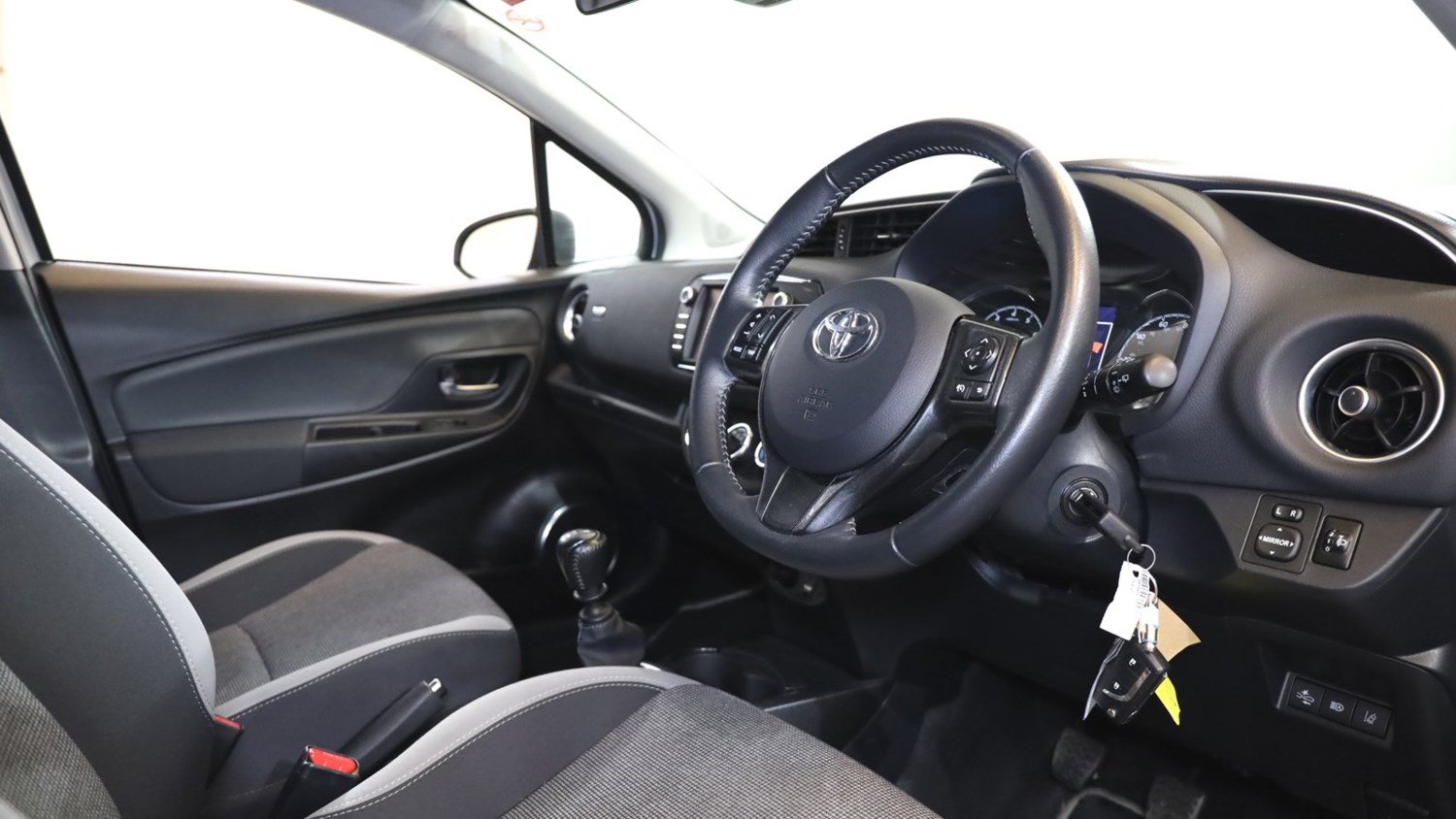 Toyota Yaris Listing Image