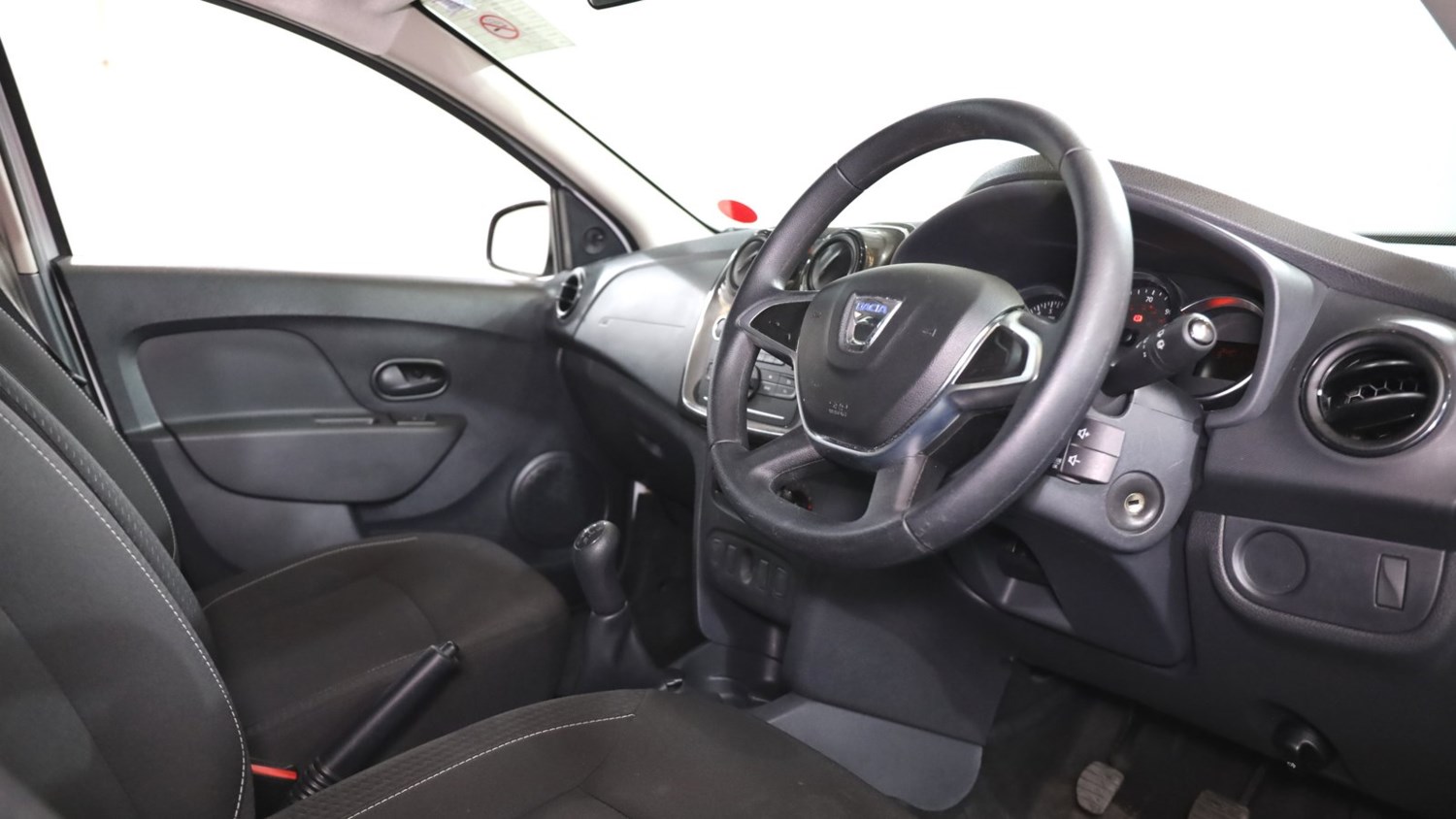 Dacia Sandero Listing Image