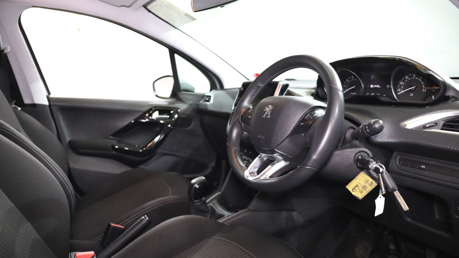 Peugeot 208 Listing Image