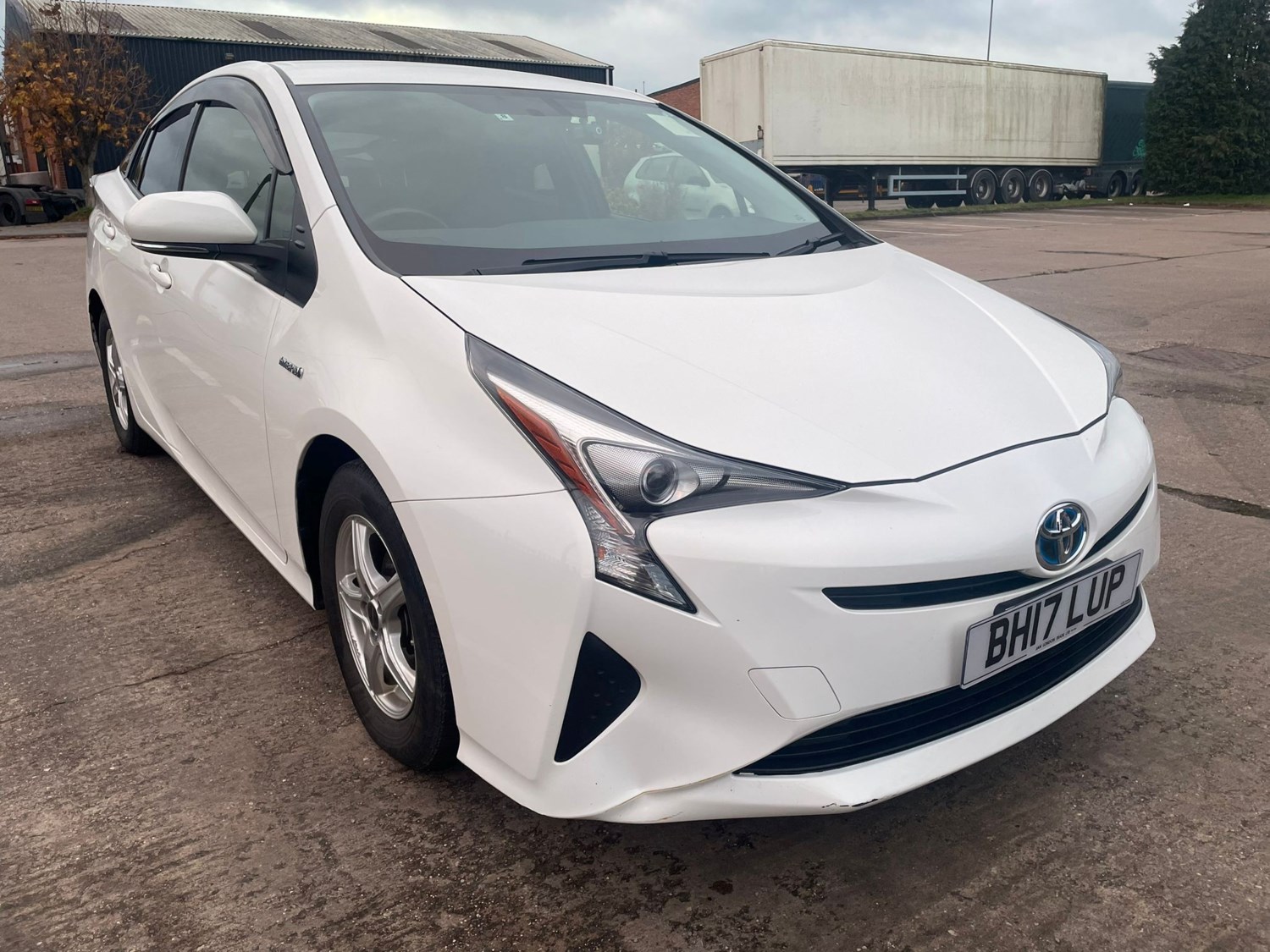 Toyota Prius Listing Image