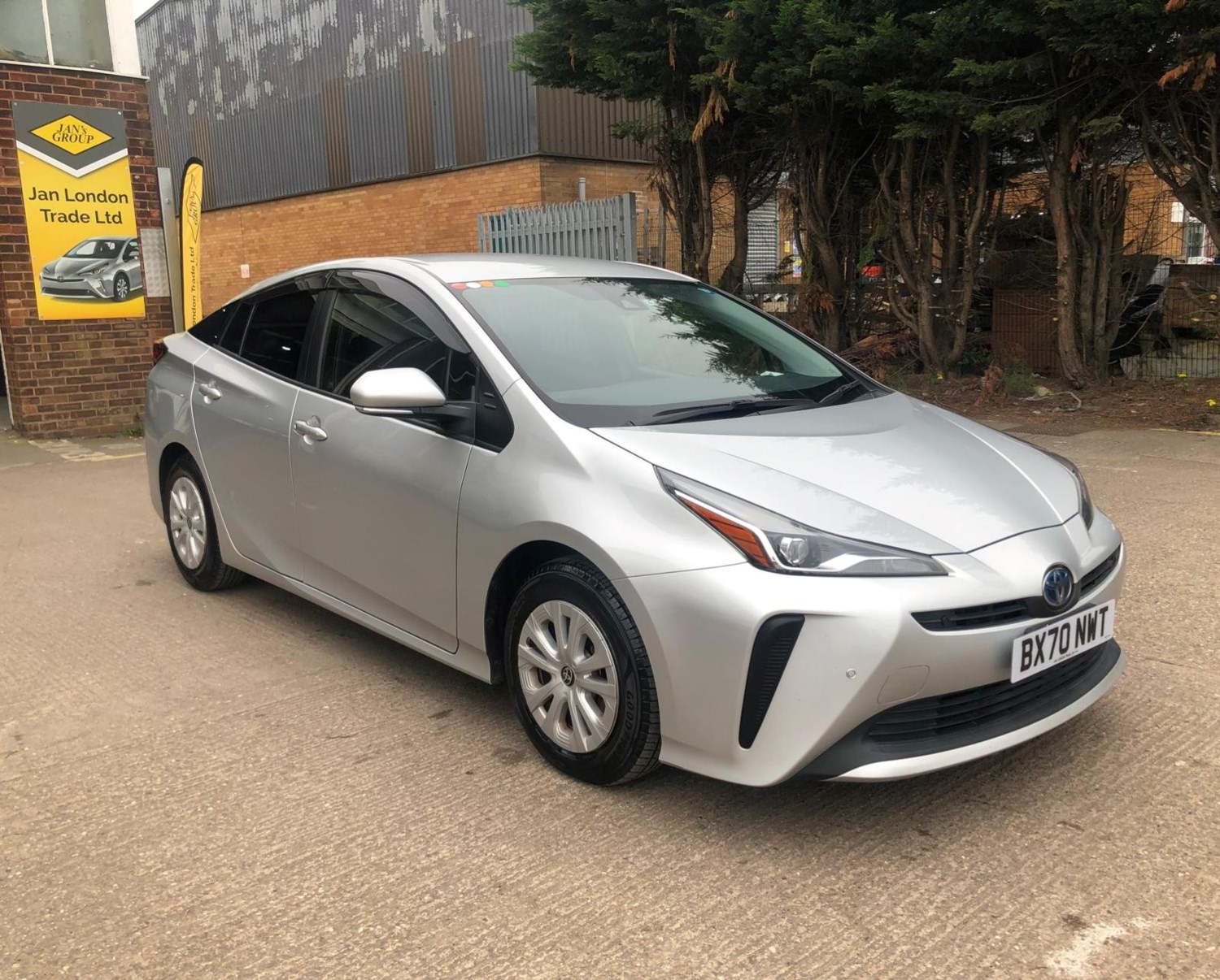 Toyota Prius Listing Image