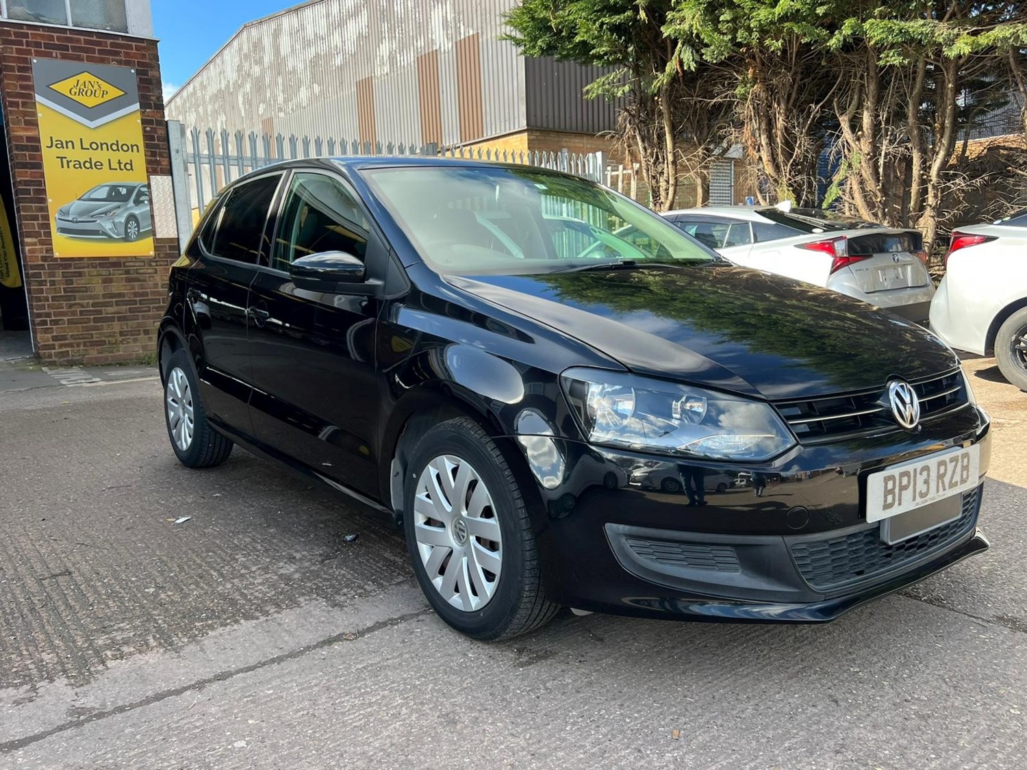 Volkswagen Polo Listing Image