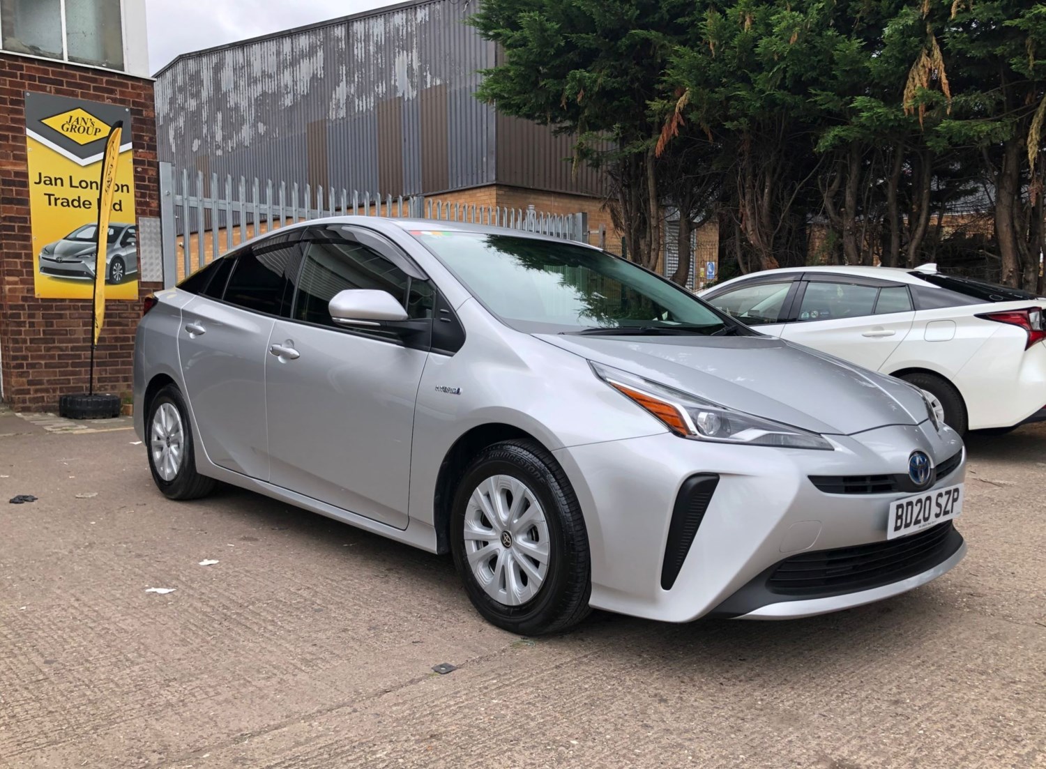 Toyota Prius Listing Image