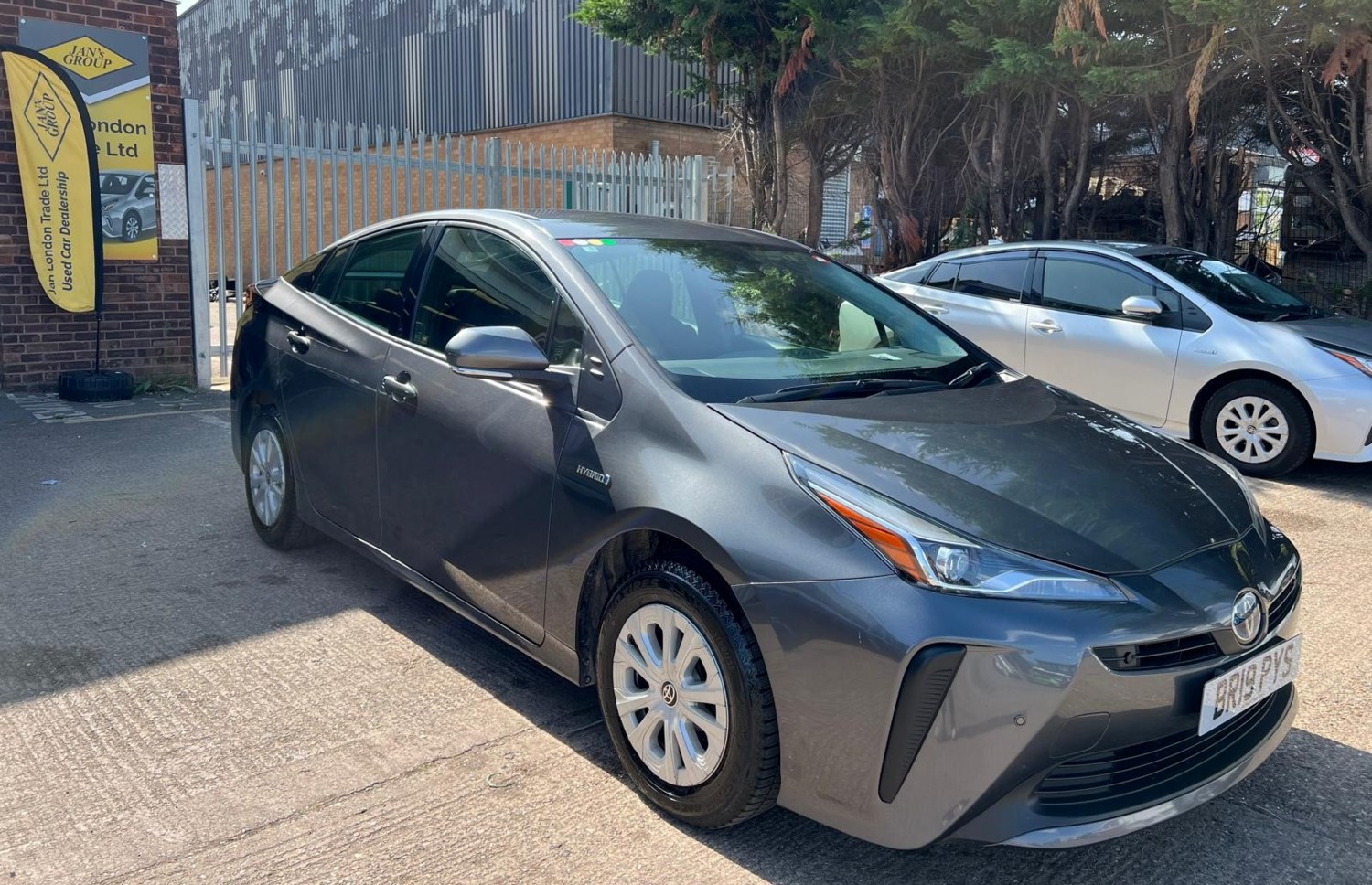 Toyota Prius Listing Image