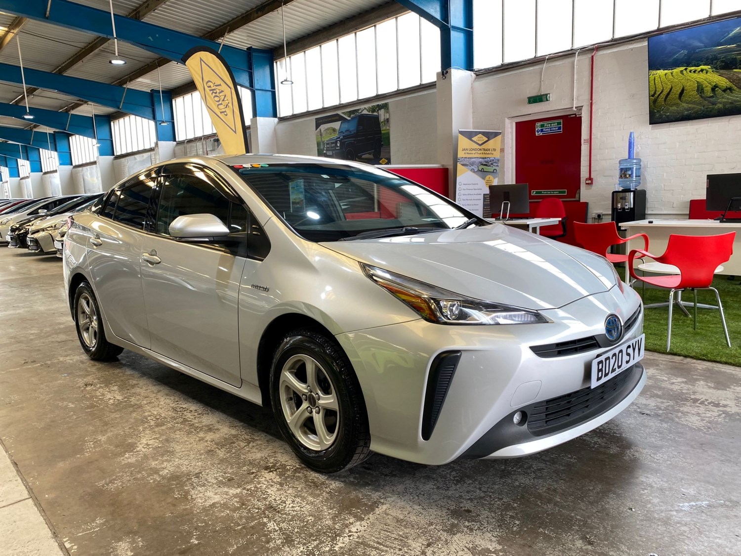 Toyota Prius Listing Image