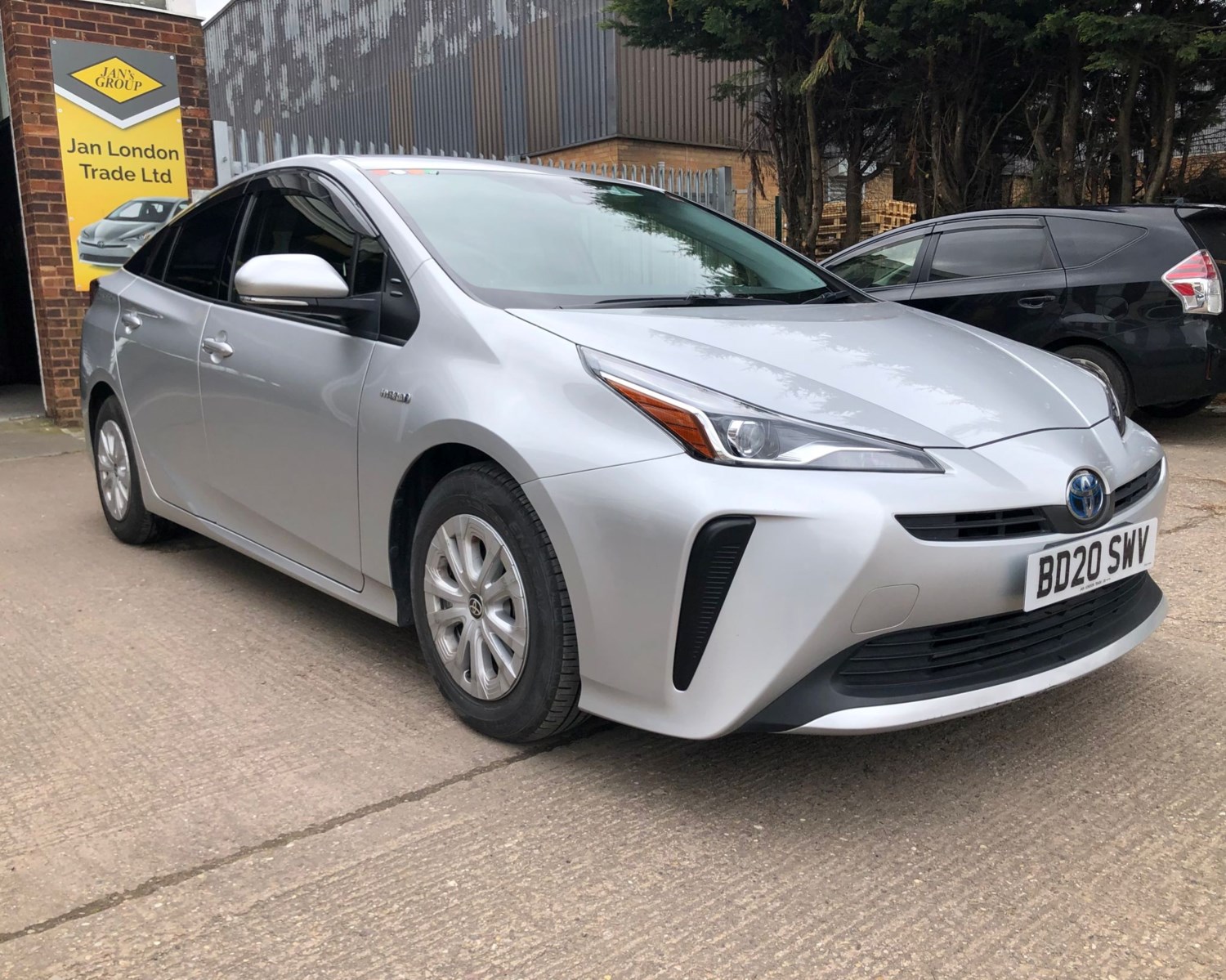 Toyota Prius Listing Image