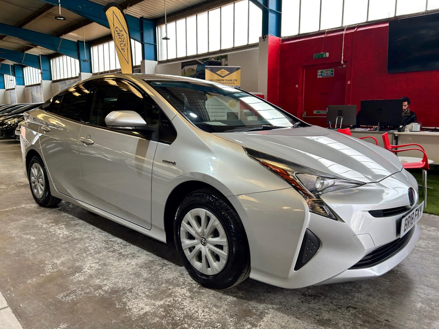 Toyota Prius Listing Image