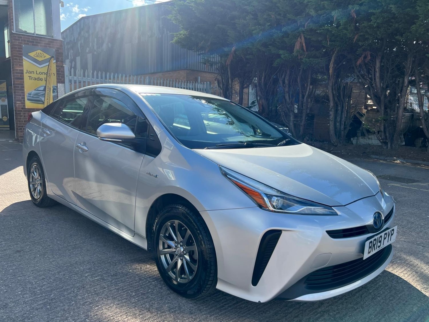 Toyota Prius Listing Image