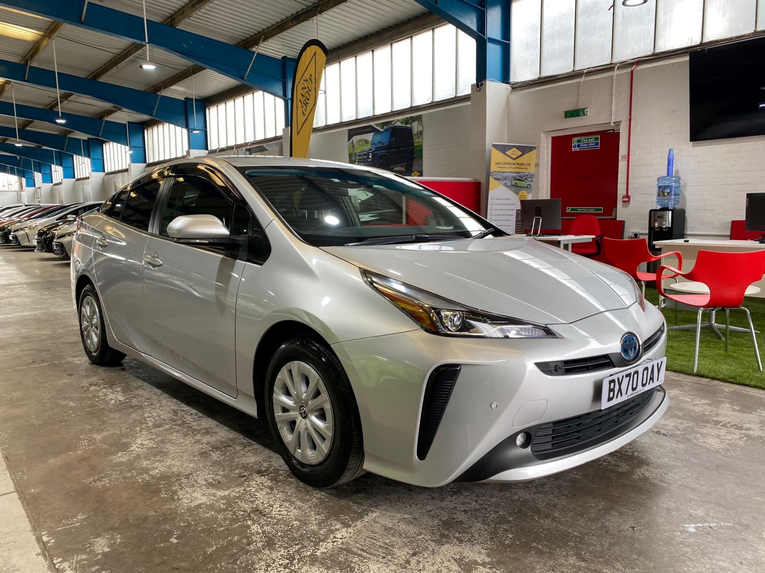 Toyota Prius Listing Image