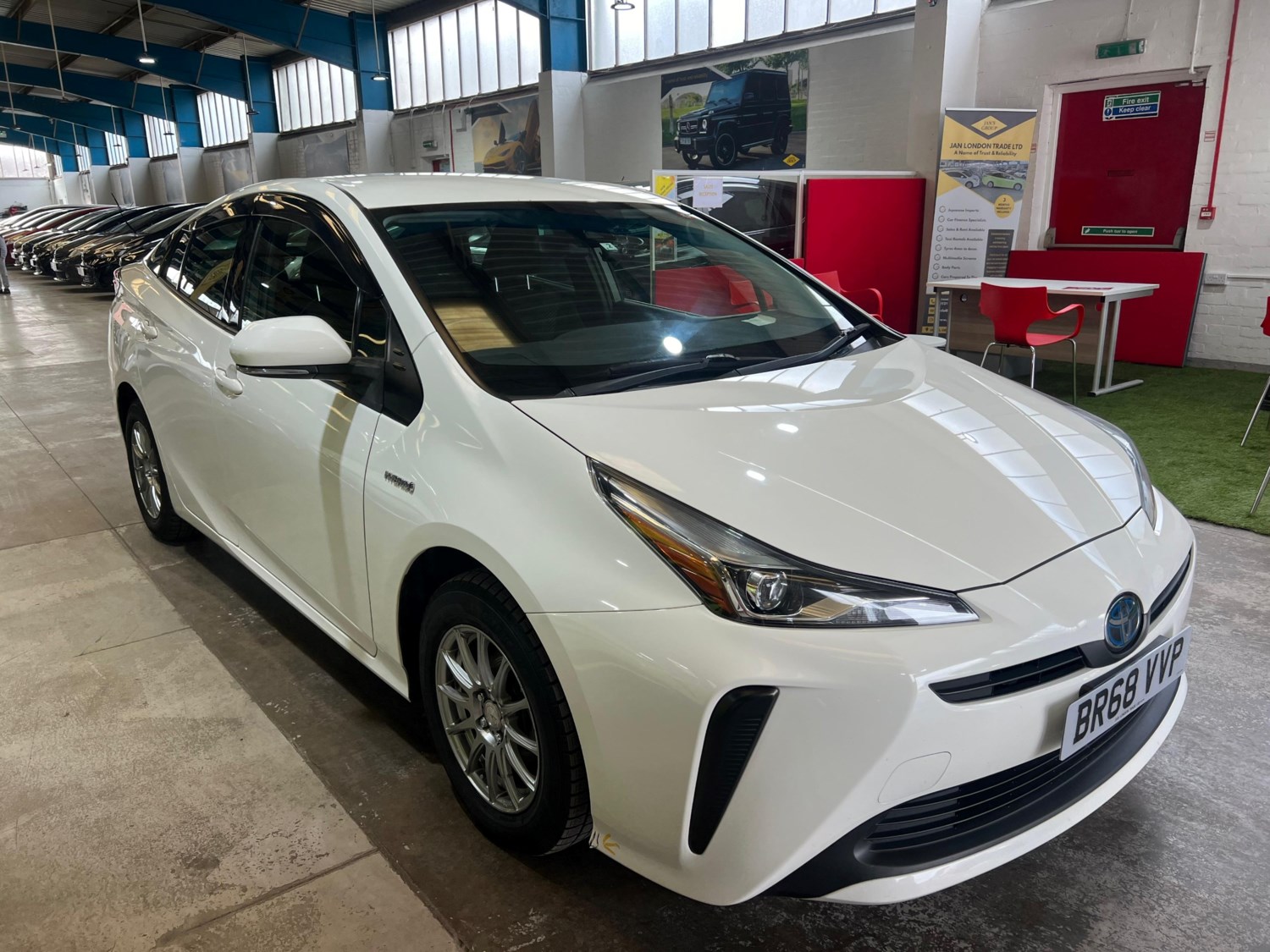 Toyota Prius Listing Image