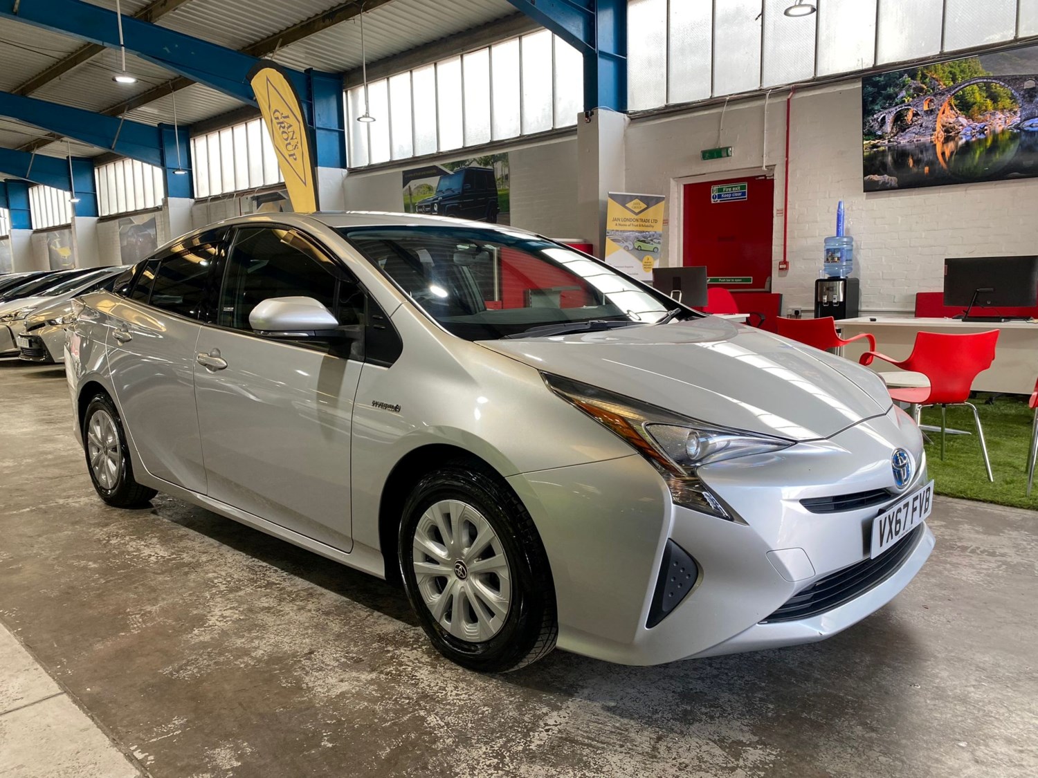 Toyota Prius Listing Image