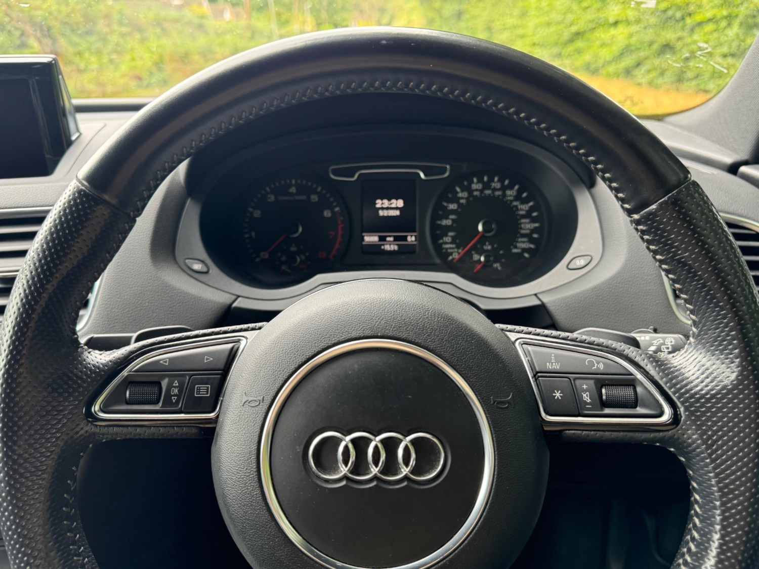 Audi Q3 Listing Image