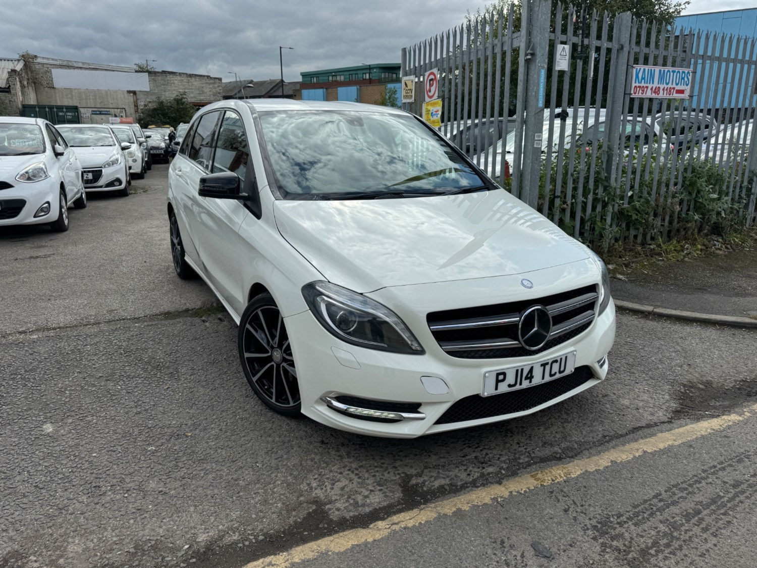 Mercedes-Benz B-Class Listing Image