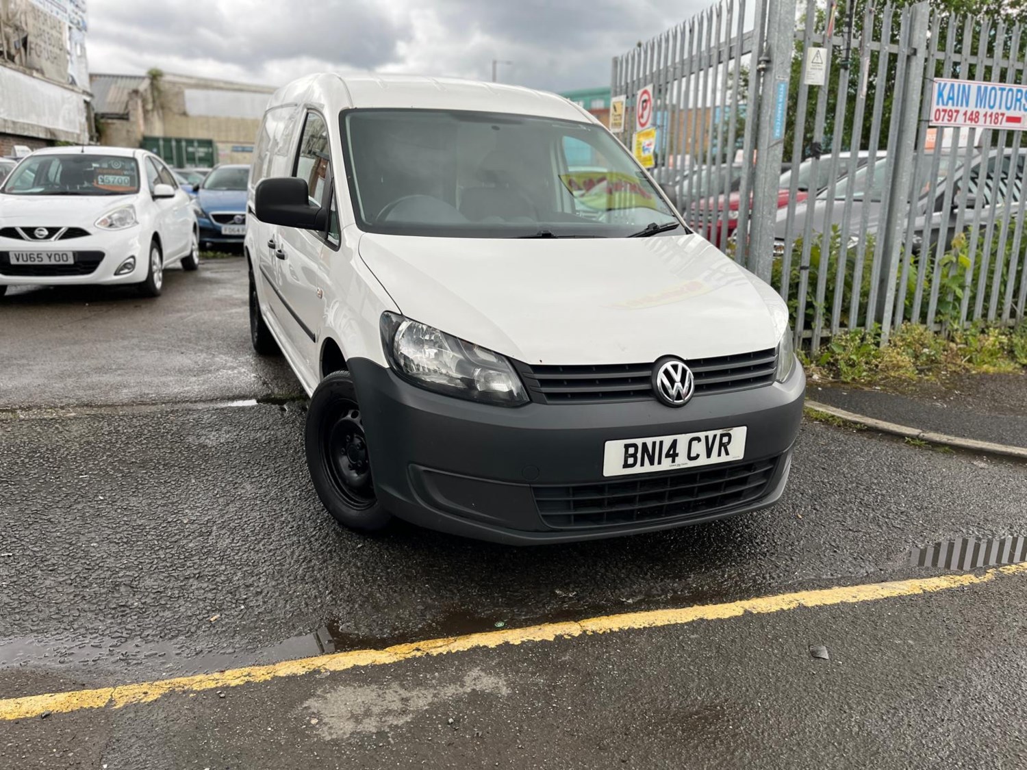 Volkswagen Caddy Maxi Listing Image