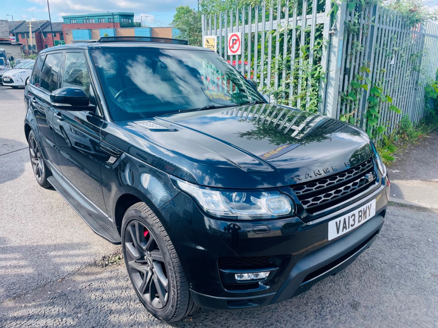 Land Rover Range Rover Sport Listing Image