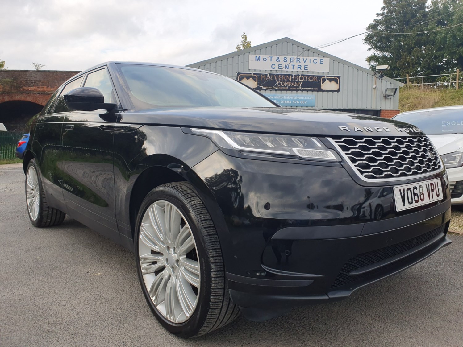 Land Rover Range Rover Velar Listing Image