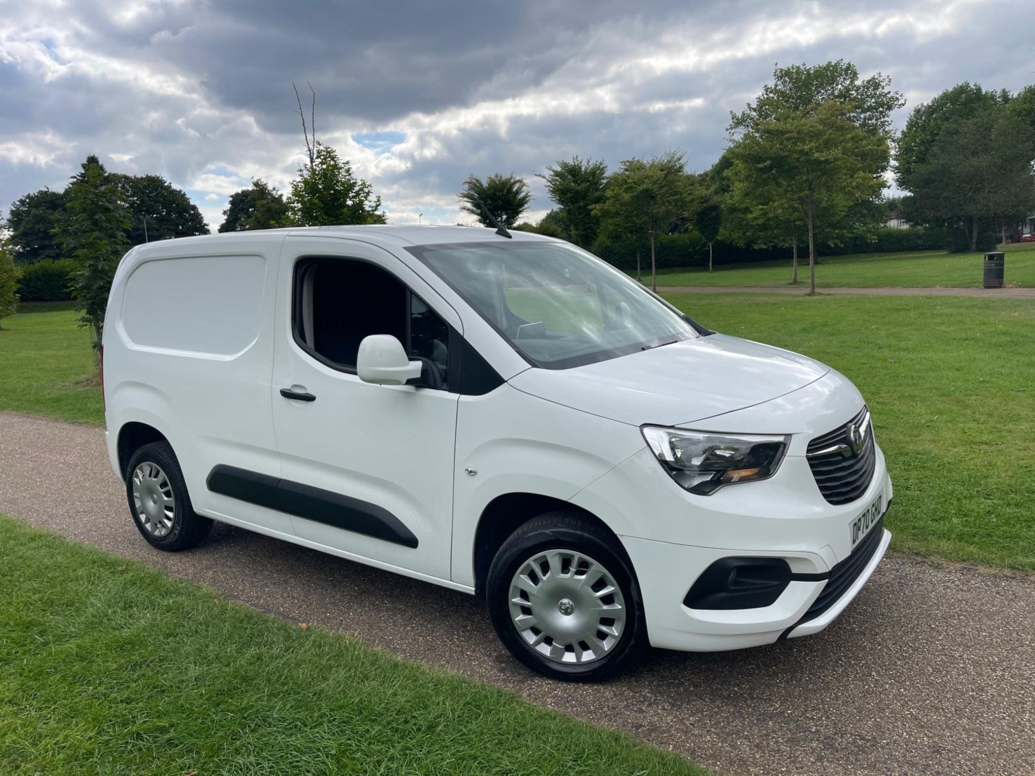 Vauxhall Combo Listing Image