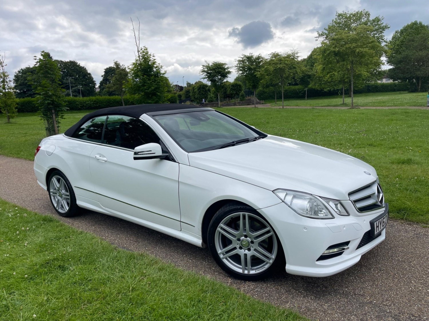 Mercedes-Benz E-Class Listing Image