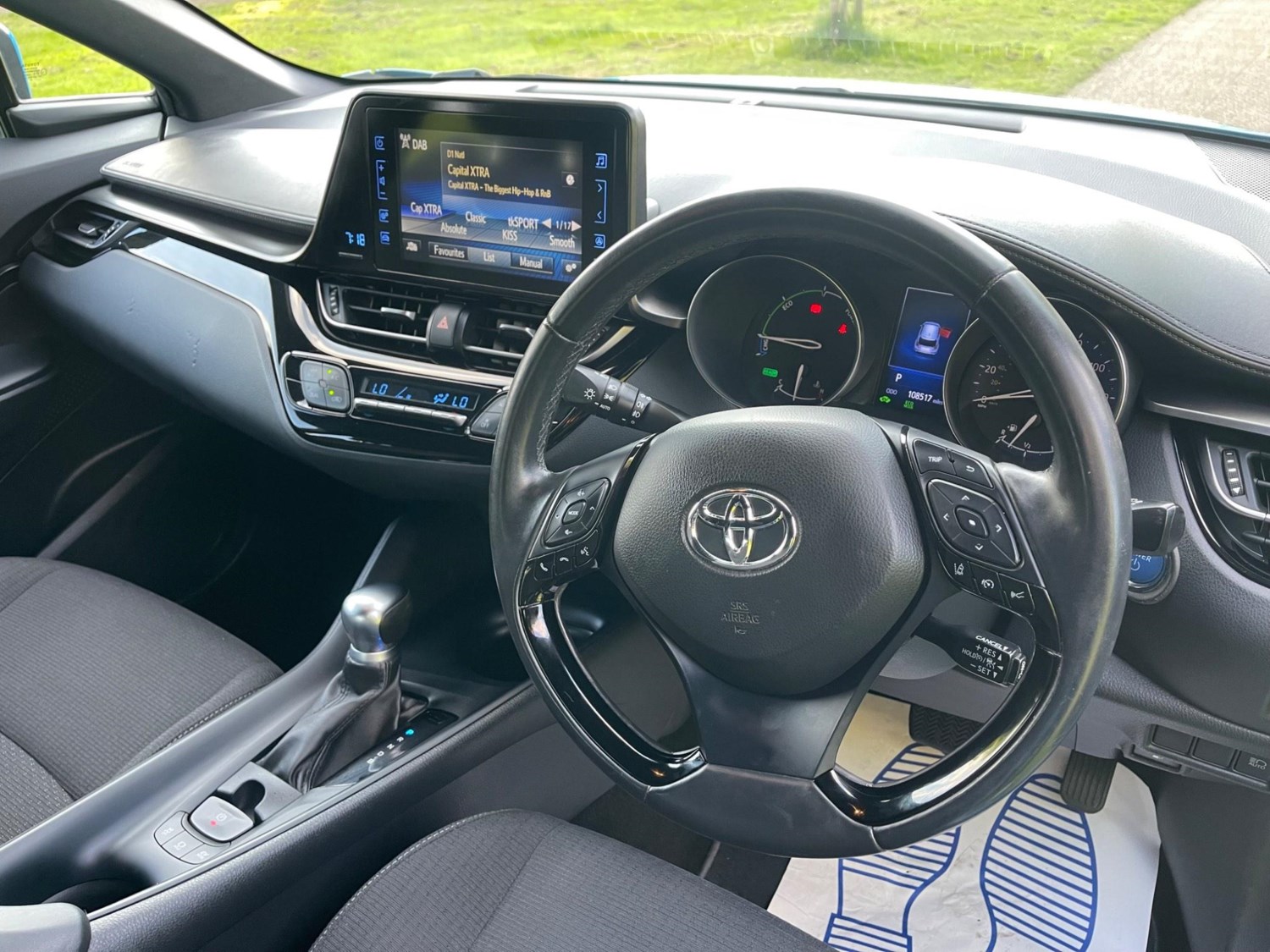 Toyota C-HR Listing Image