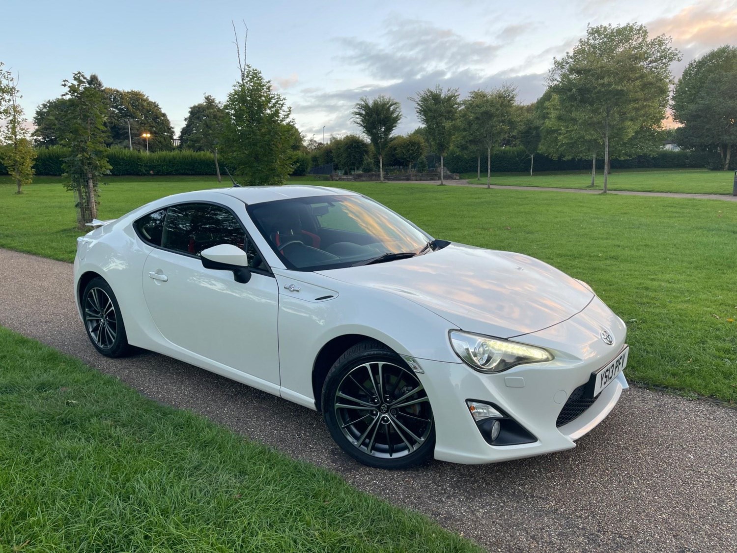 Toyota GT86 Listing Image