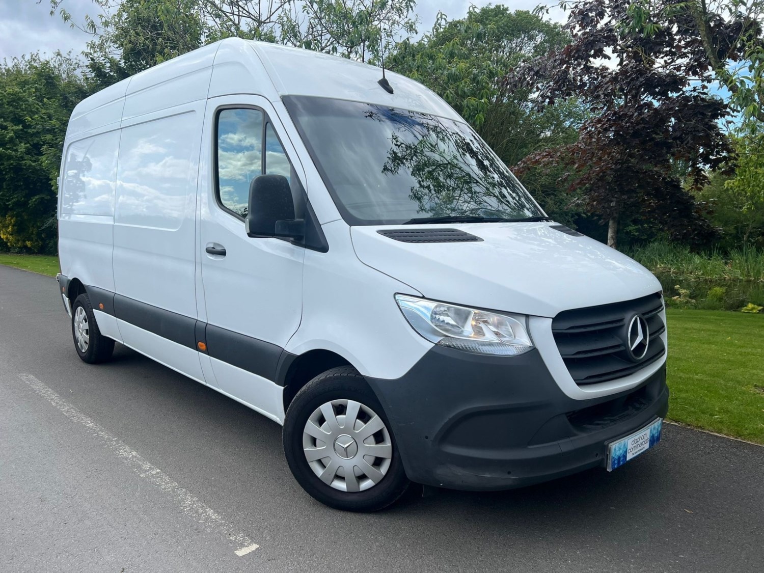 Mercedes-Benz Sprinter Listing Image