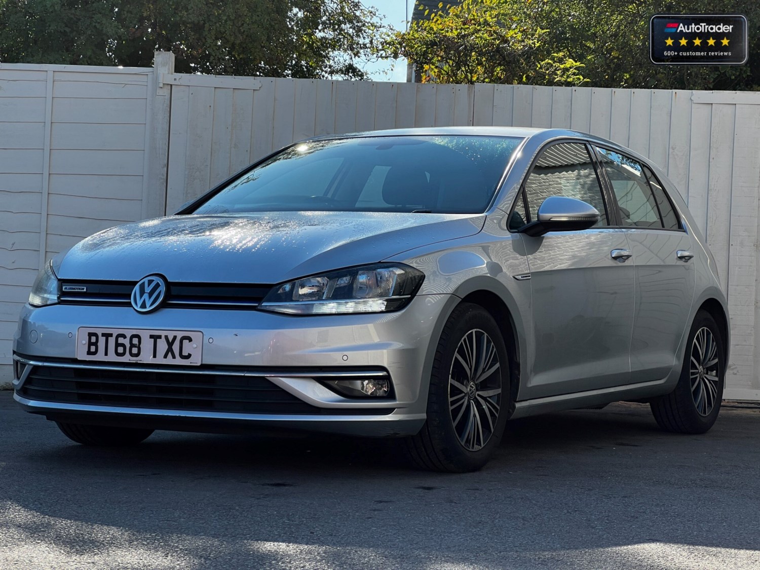 Volkswagen Golf Listing Image