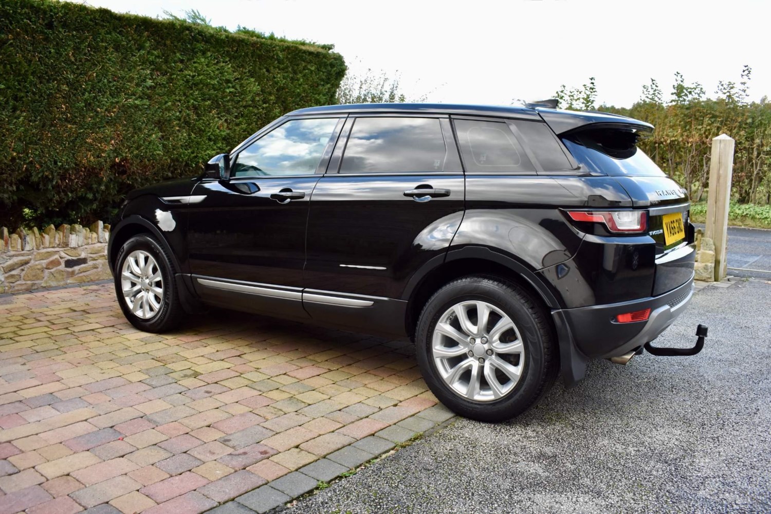 Land Rover Range Rover Evoque Listing Image