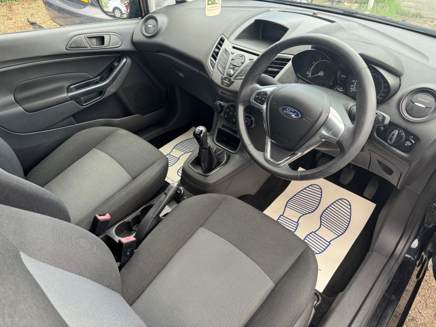 Ford Fiesta Listing Image