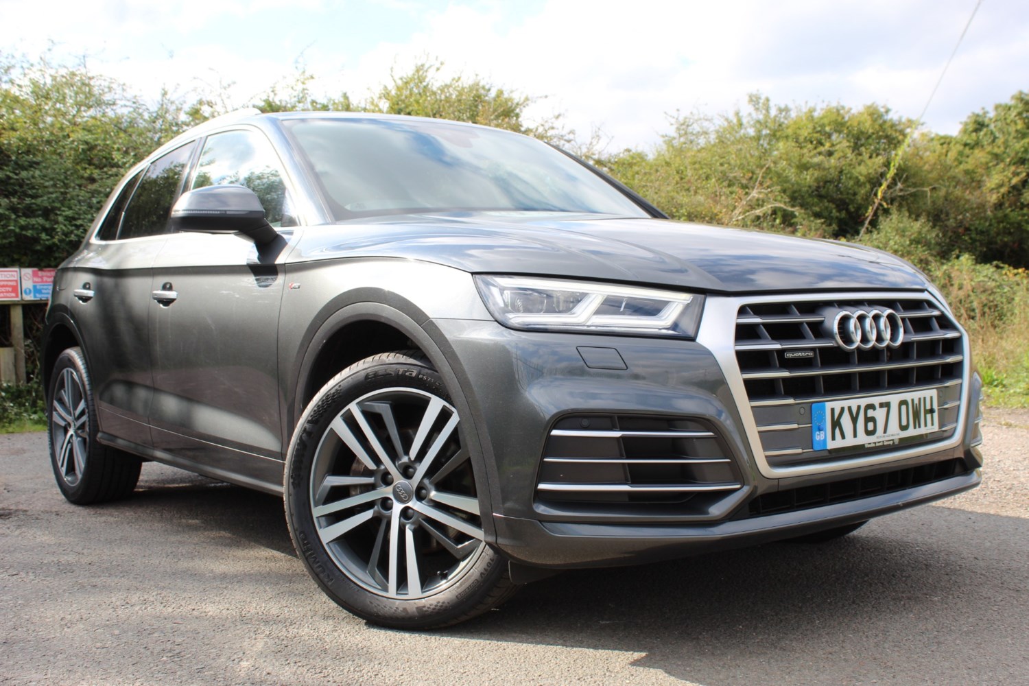 Audi Q5 Listing Image