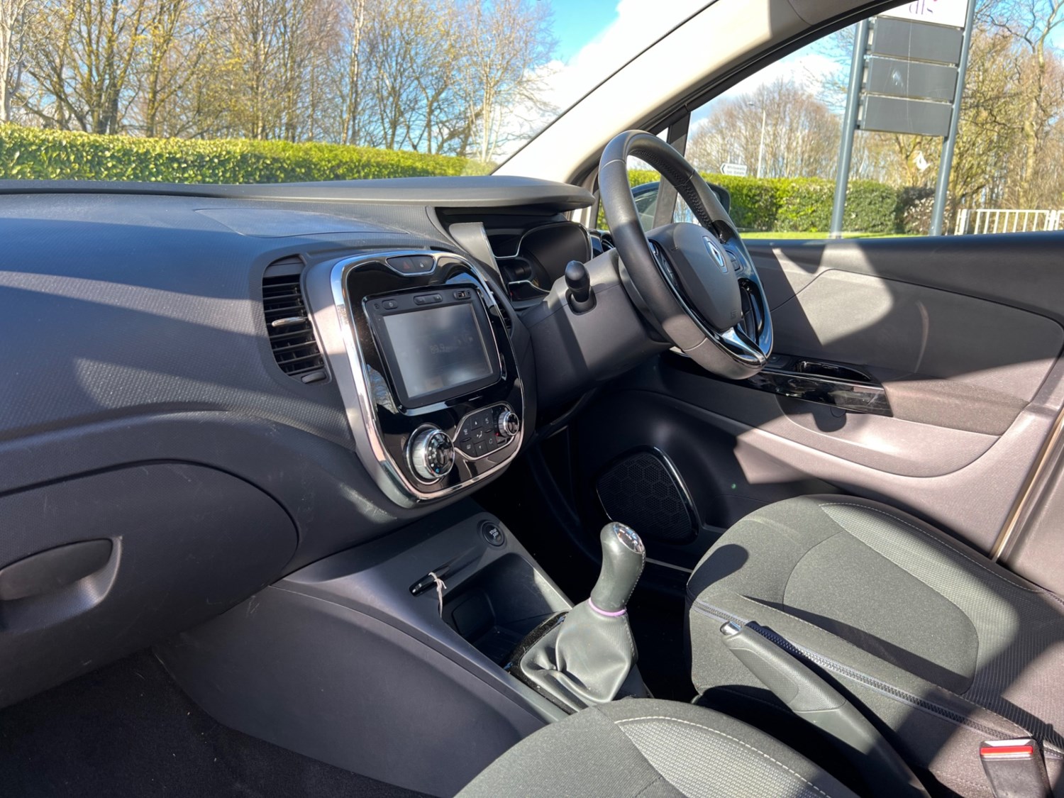 Renault Captur Listing Image