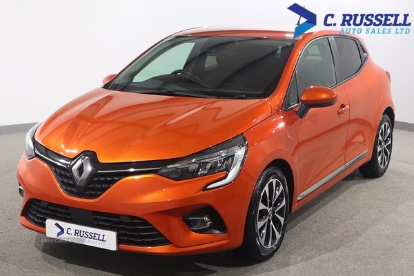 Renault Clio Listing Image